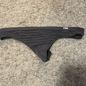 VS pink thong